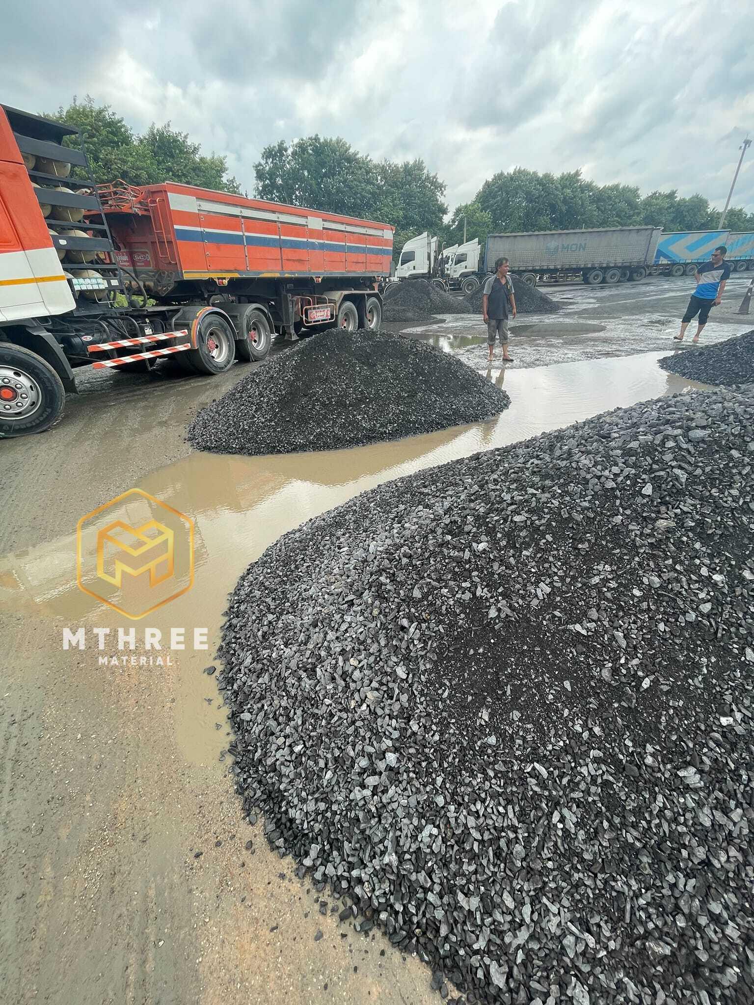 จัดส่งหินคลุก